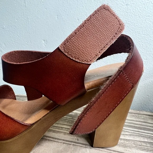 Eric Michael Leather Cutout Heel Platform Sandal 40 Spain 9.5 10 Brown Carmel - Picture 11 of 12